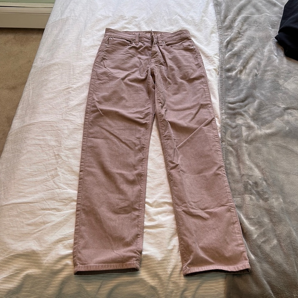 American Eagle 90’s Straight Corduroy Pant